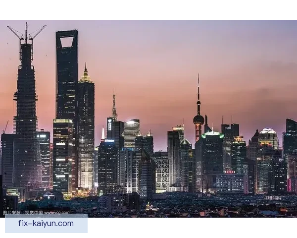 《勒夫足球影响力：全球足球发展格局的新变革》