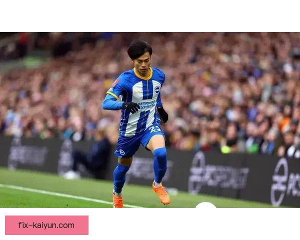 三笘薰在日本队中的表现令人关注，持续展现出优异的竞技状态。