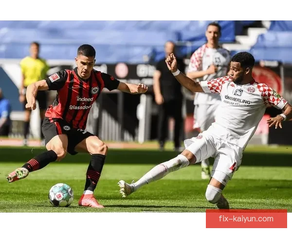 德甲奥尔班后防表现稳健，近期防守数据持续提升